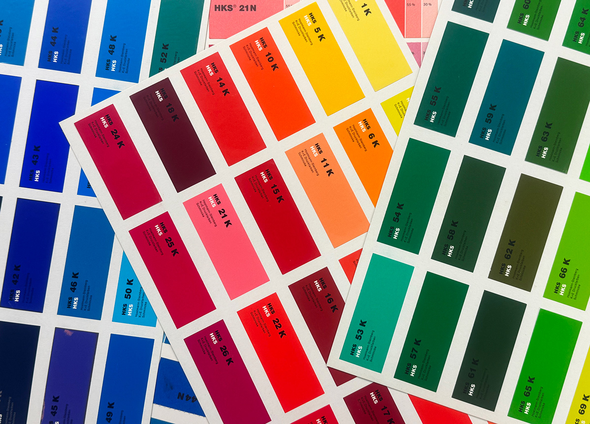 HKS color system for offset printing and paper bag production